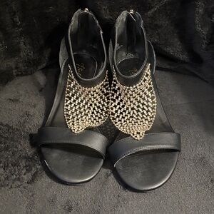 Black sandals with rhinestones zip up backing size 7.5W